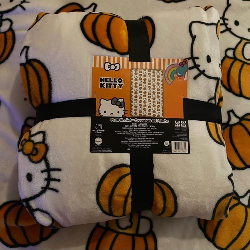 hello kitty twin size pumpkin blanket